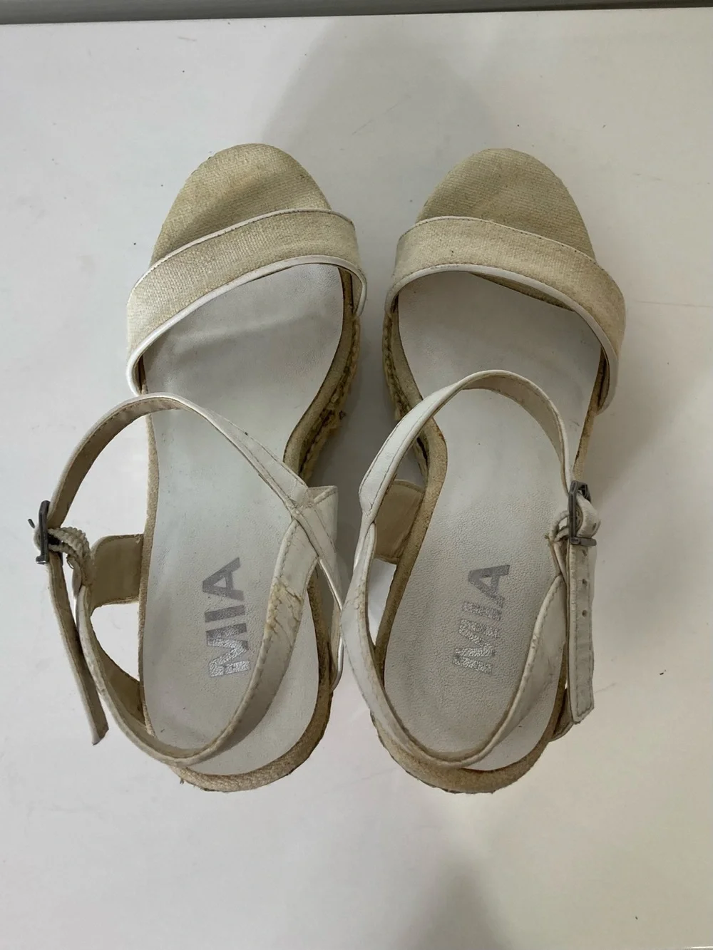 MIA Espadrilles Women 8 Strappy Wedge Pearls Sequins Cream Sandals